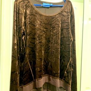 Vera Wang dressy blouse